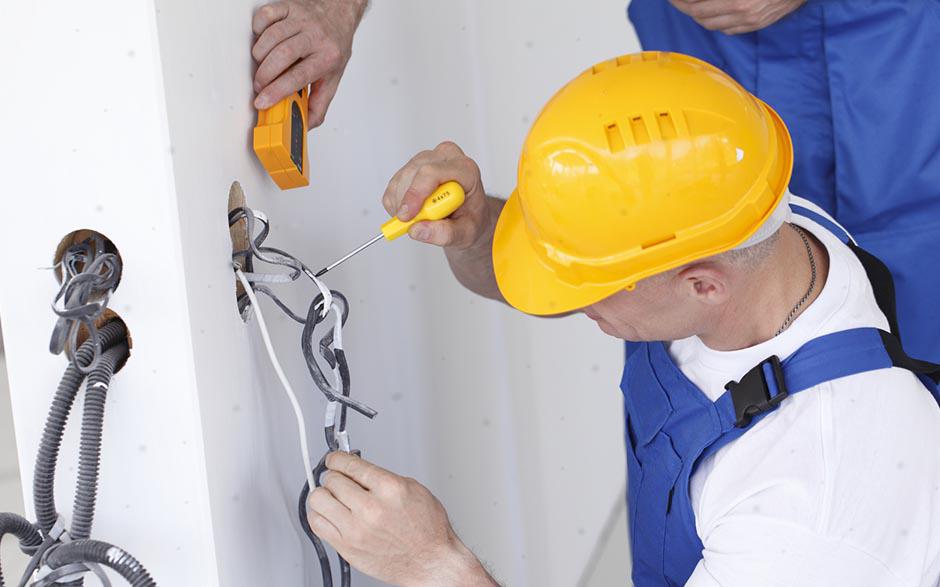 recherche électricien bâtiment Voisins-le-Bretonneux